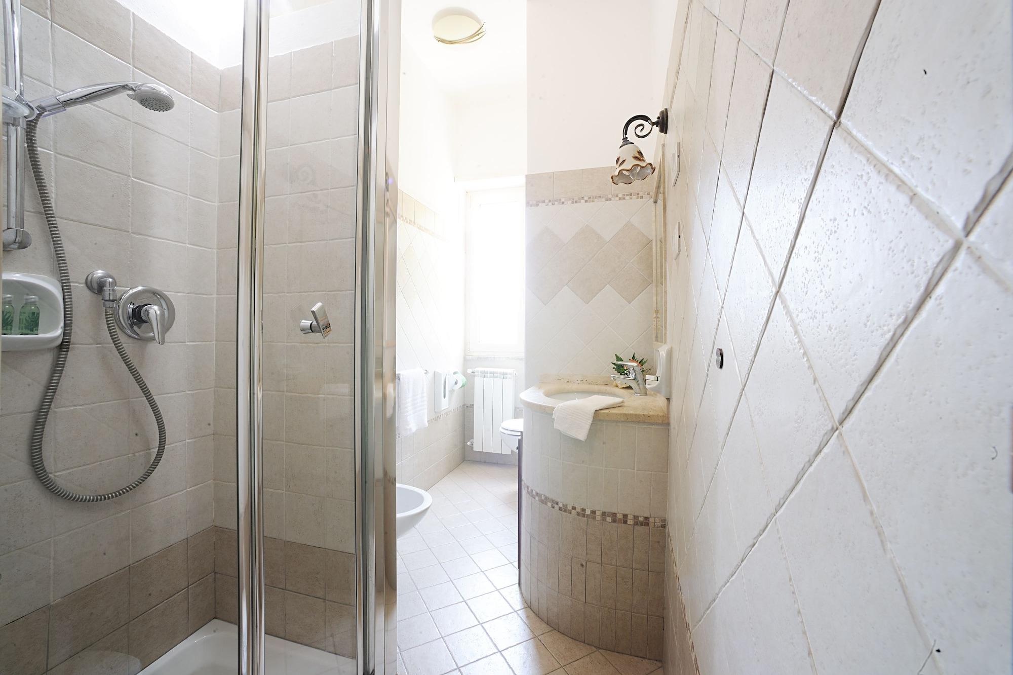Hotel Casa Yvorio Terracina Eksteriør bilde