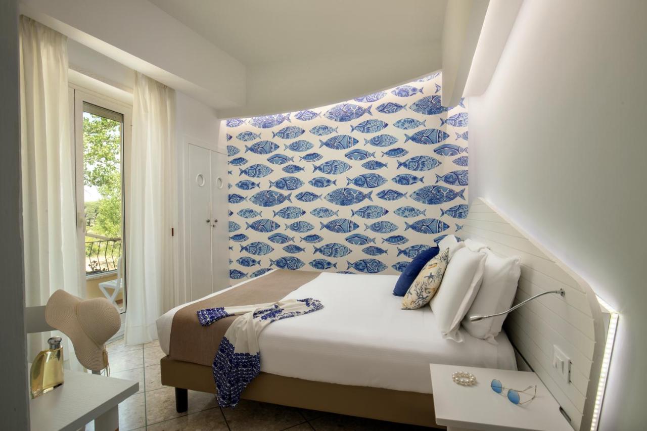 Hotel Casa Yvorio Terracina Eksteriør bilde