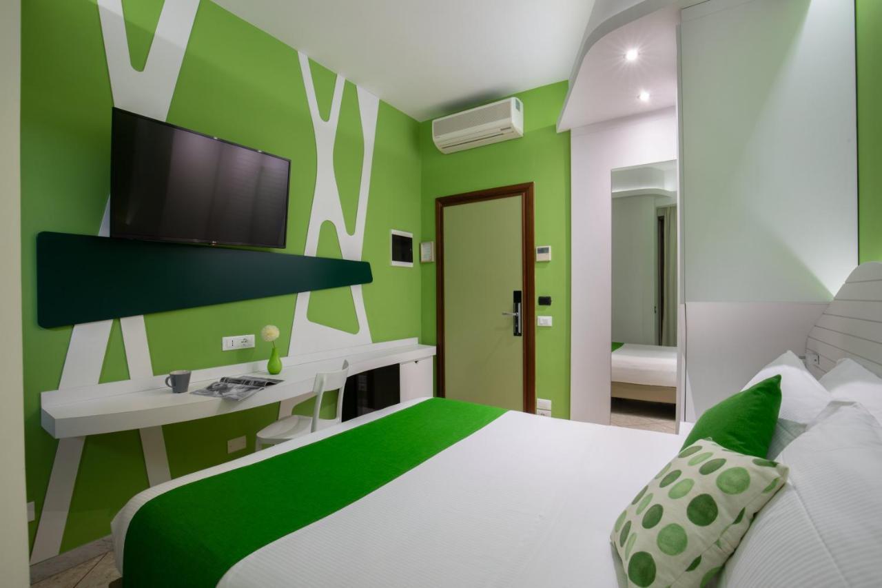 Hotel Casa Yvorio Terracina Eksteriør bilde